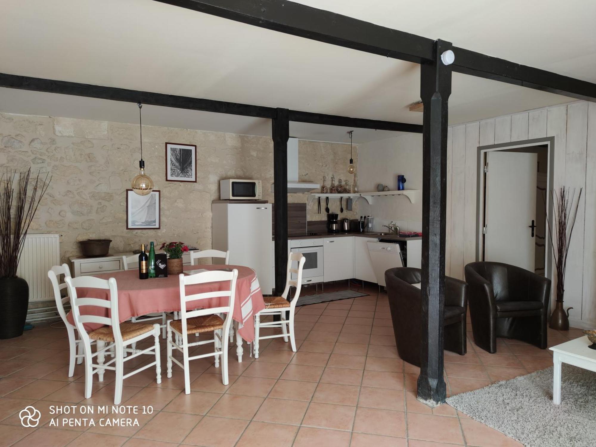Domaine Des Pres De Joussac - Protocole Sanitaire Strict Villa Jau-Dignac-et-Loirac Luaran gambar