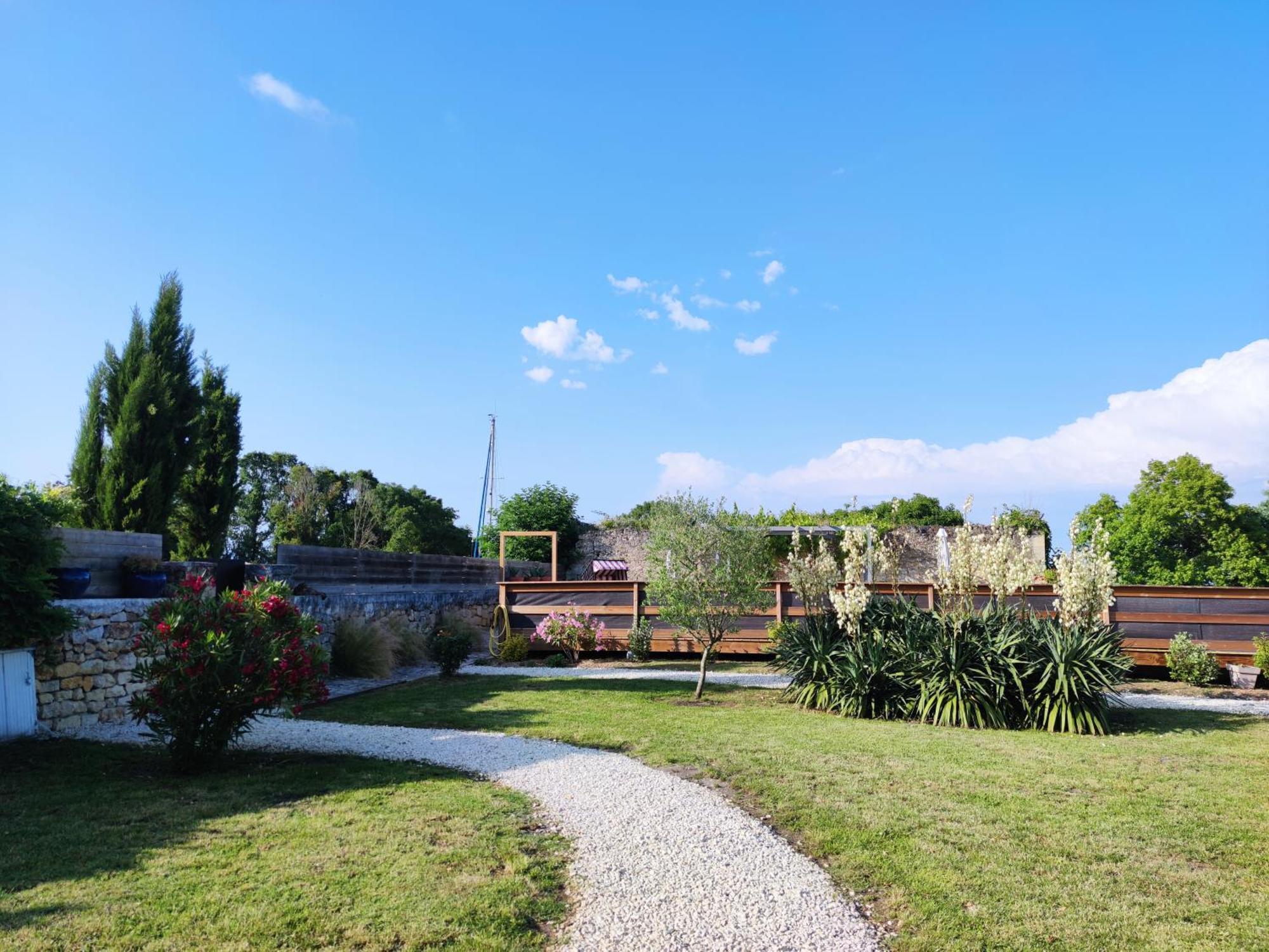 Domaine Des Pres De Joussac - Protocole Sanitaire Strict Villa Jau-Dignac-et-Loirac Luaran gambar