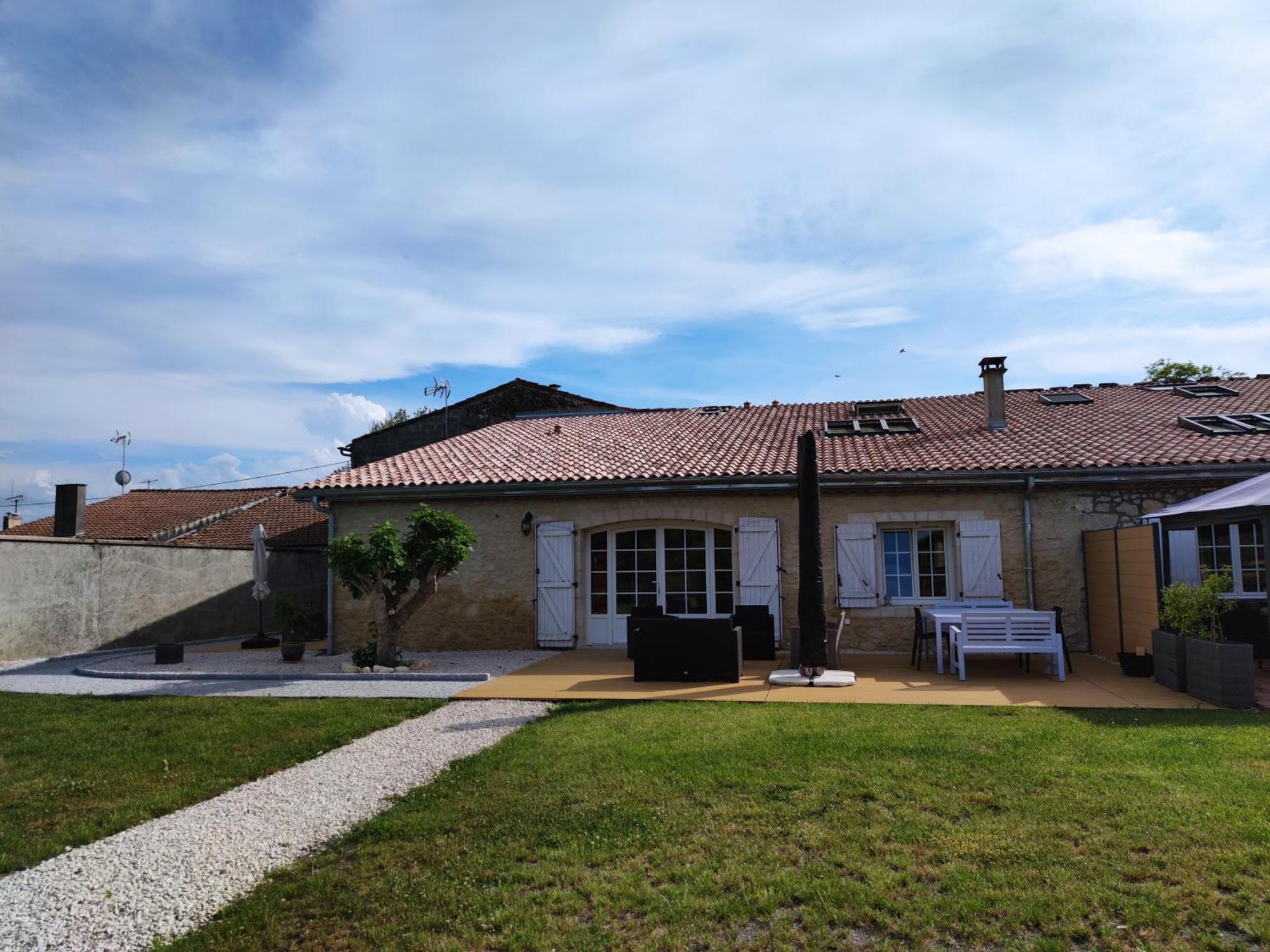 Domaine Des Pres De Joussac - Protocole Sanitaire Strict Villa Jau-Dignac-et-Loirac Luaran gambar
